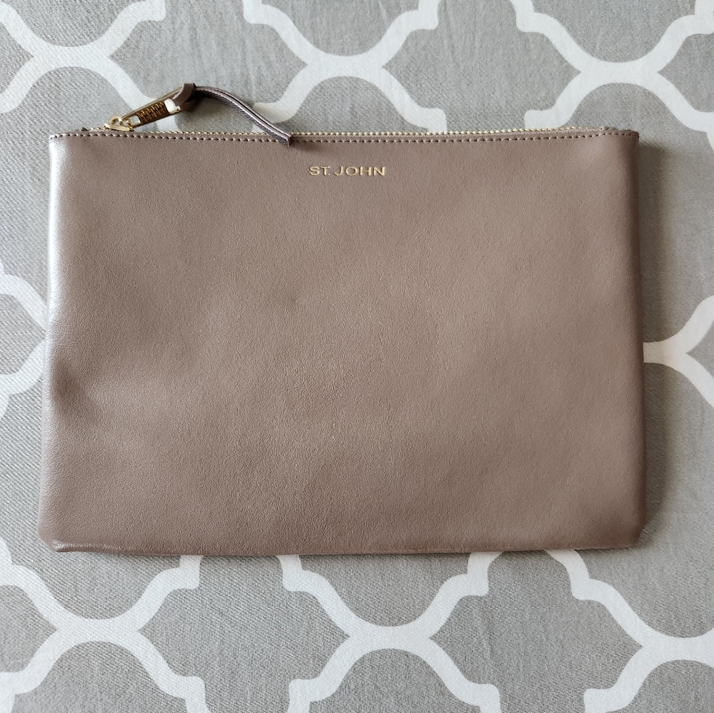 **St John Nude / Mauve Leather Gold Zip Clutch Bag